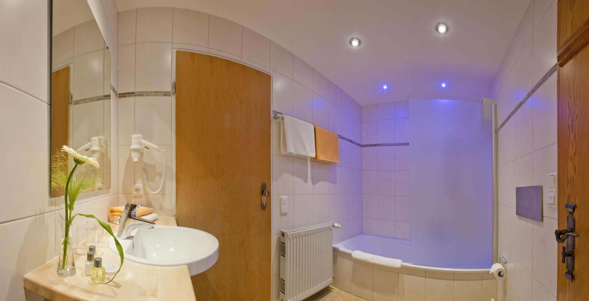 שוונגאו Landhotel Huberhof מראה חיצוני תמונה